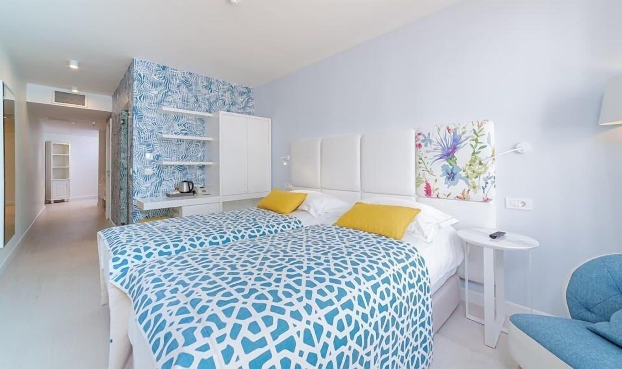 Amadria Park Family Hotel Jakov 希贝尼克 外观 照片
